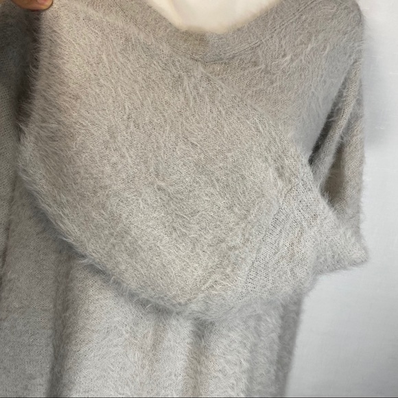 LC Lauren Conrad Chunky Oversized Eyelash Sweater - Picture 5 of 11